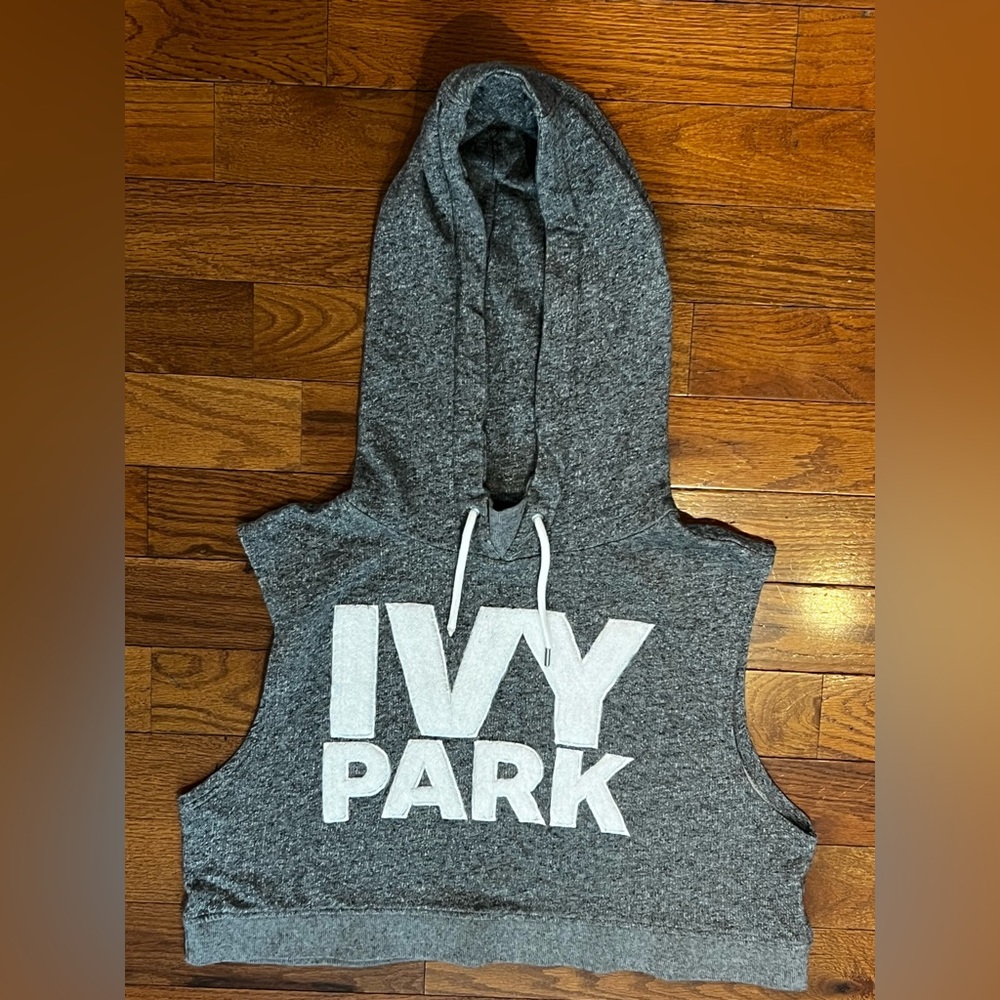 Ivy Park Grey Cropped Hoodie White Logo Women’s Large Preowned